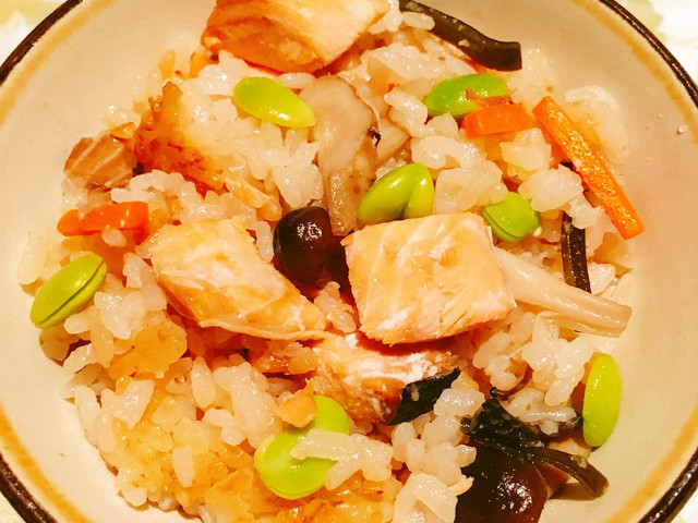 鮭と枝豆の炊き込みご飯 レシピ 作り方 By 逃げ恥 Tbs クックパッド