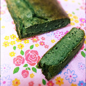 赤ちゃんのおやつ♡ほうれん草バナナケーキ