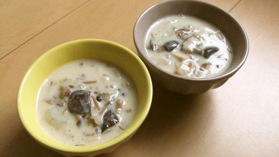 ダシダで簡単☆きのこ豆乳チャウダースープの画像
