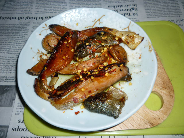 秋鮭の焼き鮭でタパス(ピリ辛版)の画像