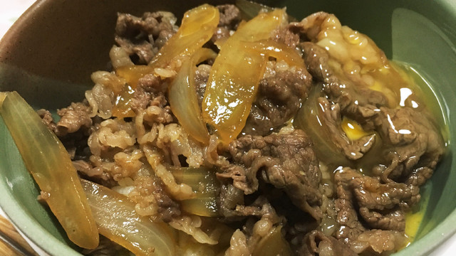 めんつゆを使ったかんたん牛丼 レシピ 作り方 By とちゃめし クックパッド 簡単おいしいみんなのレシピが352万品