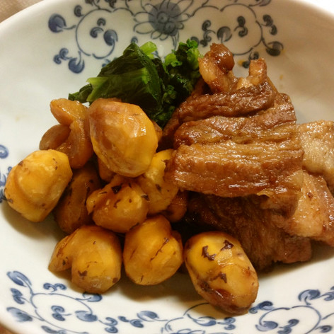 ほっくり〜 栗と豚バラ肉の煮物