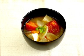 【減塩】8種の具沢山トマト豚汁