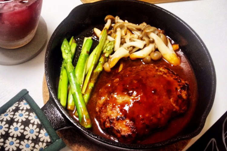胃袋鷲掴み 伯母直伝の煮込みハンバーグ レシピ 作り方 By げん 主婦修行中 クックパッド 簡単おいしいみんなのレシピが360万品