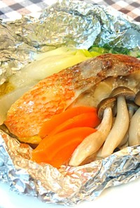 節約簡単ヘルシー☆野菜と赤魚のホイル焼♪