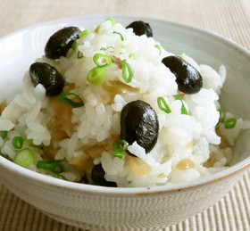 黒豆とザ−サイの炊き込みおこわ(精進料理