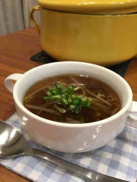 あごだしのもずくスープ