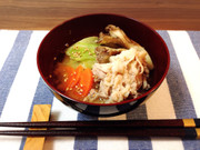 だし入り味噌*豚肉と野菜と舞茸の味噌汁の写真