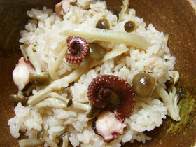新ショウガ入りタコの炊き込みさくらご飯