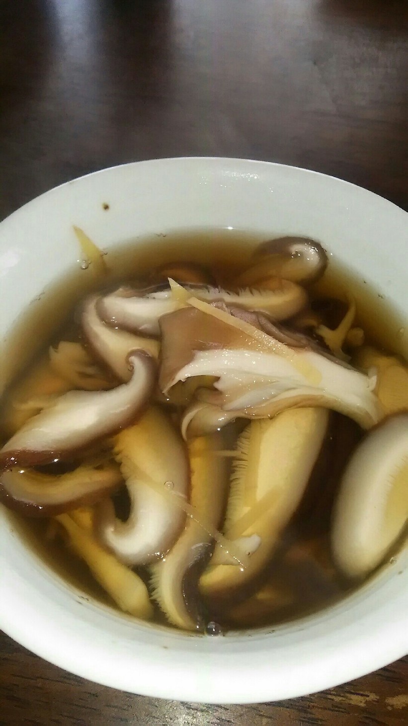 体ぽかぽかきのこと生姜の和風スープの画像