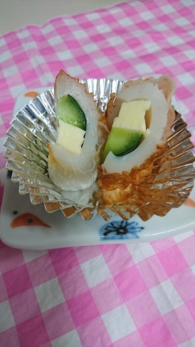 お弁当。竹輪にきゅーりチーズ