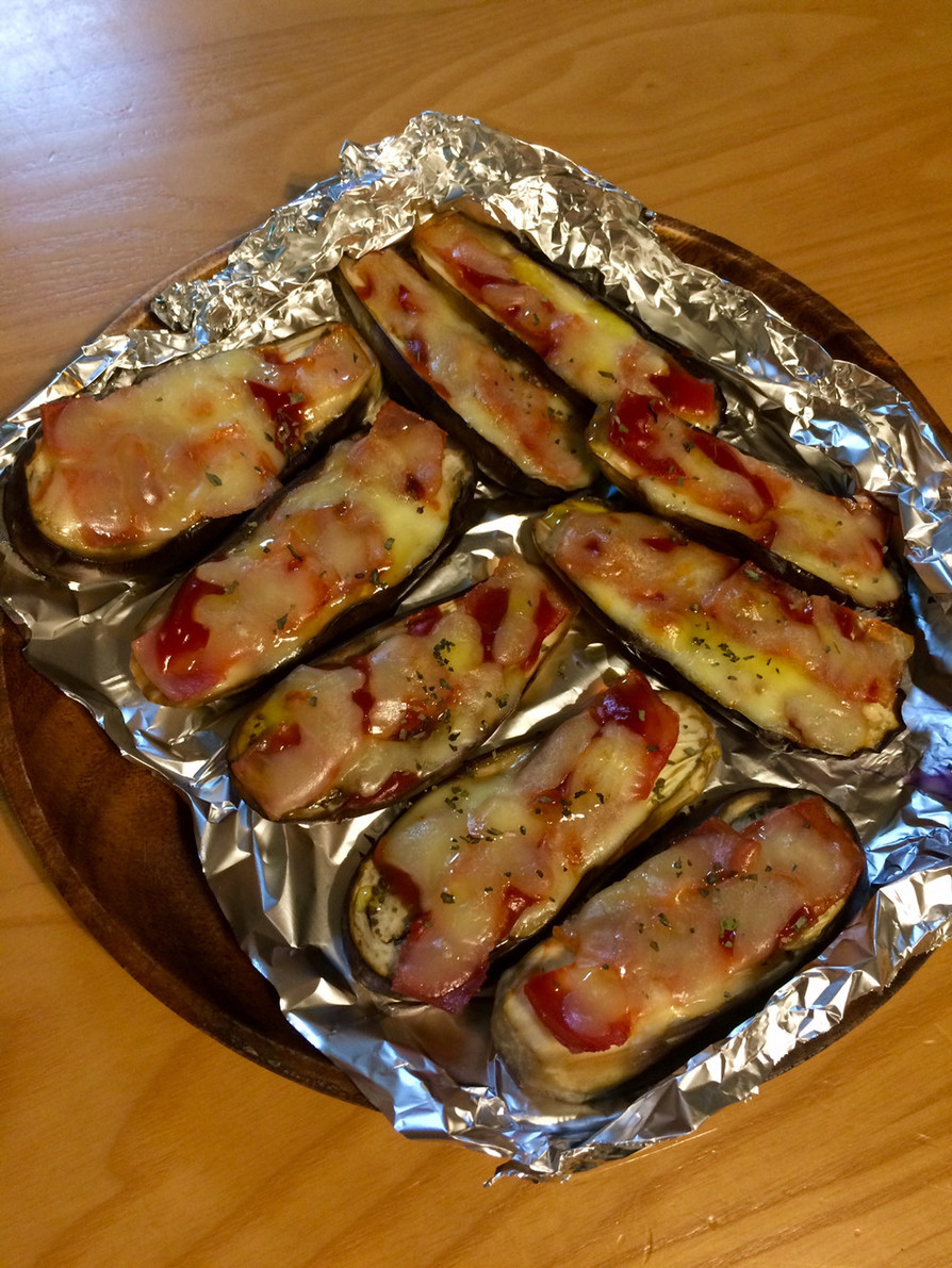 アンチョビ風味の茄子ピザの画像