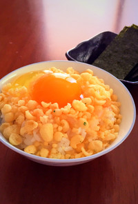 揚げ玉の卵かけご飯