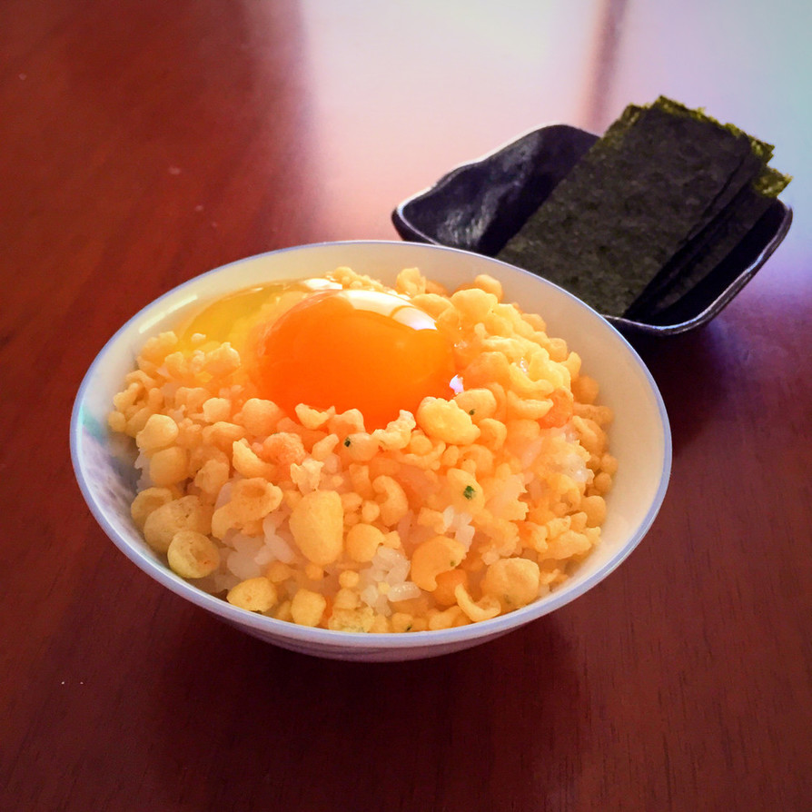 揚げ玉の卵かけご飯の画像