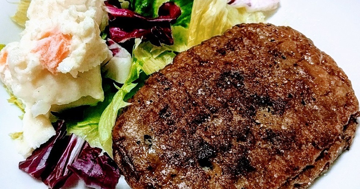 マルシンハンバーグ 味付けは塩コショウ レシピ 作り方 By きつねどんべい クックパッド 簡単おいしいみんなのレシピが371万品