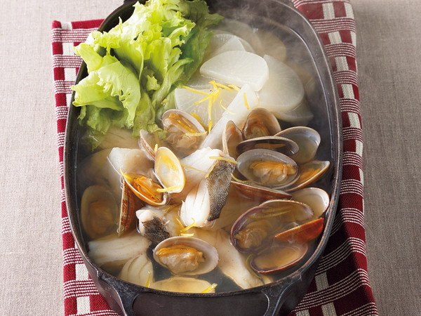 魚貝とレタスのあっさりゆず塩鍋