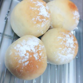 捏ねて待つだけ♪簡単ミニハードパン
