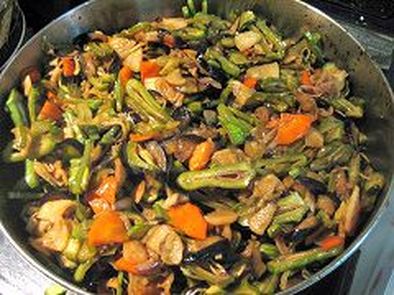 ７種の野菜となた豆で作る福神漬けの写真
