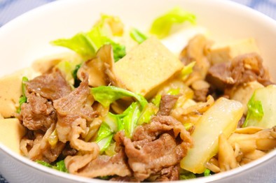 簡単10分✨すき焼き風❤️肉豆腐の写真