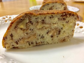 ノンオイル☆炊飯器でおからナッツケーキ♪