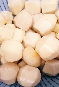 里芋の下処理方法【冷凍・解凍の方法まで】