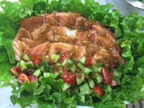 ☆にんにくオリーブ醤油でサーモンサラダ☆