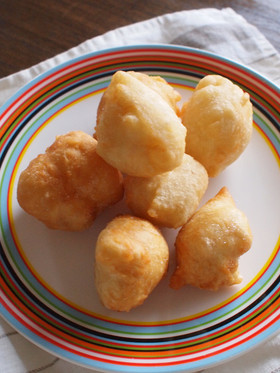 ゼッポリーネ風おつまみ揚げパン