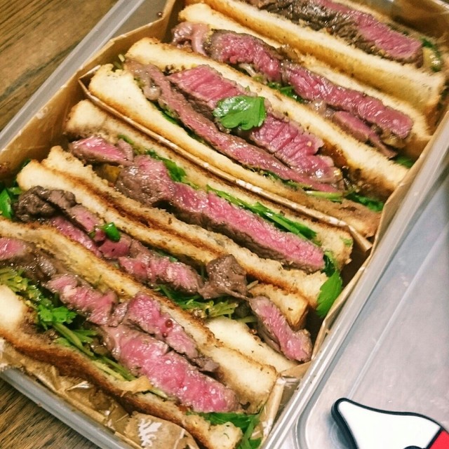 ビーフステーキサンドイッチ レシピ 作り方 By 億daヨコニャン クックパッド