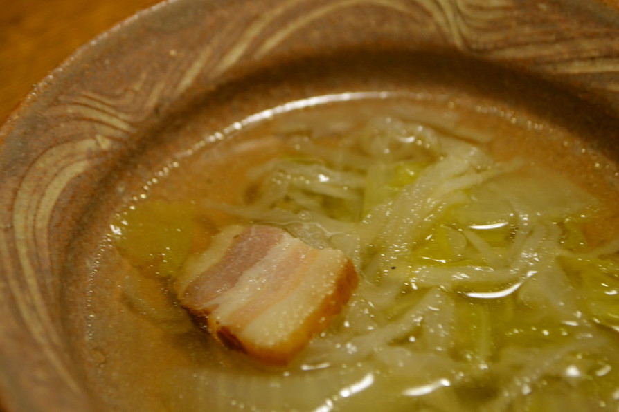 切干大根と白菜のコンソメスープの画像