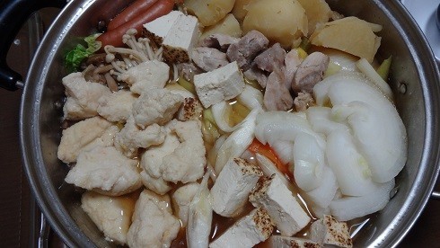 こりこり砂肝とふわふわ肉団子の対決鍋の画像