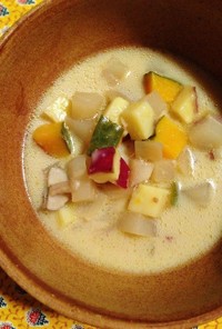 パスカルの秋野菜の味噌豆乳スープ