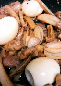 レンコンと鶏ももとゆで卵の旨煮