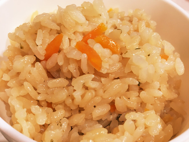 簡単松茸飯 お吸い物で炊き込みご飯 レシピ 作り方 By けみあいなmama クックパッド 簡単おいしいみんなのレシピが359万品 簡単松茸飯 お吸い物で炊き込みご飯 レシピ 作り方 By けみあいなmama クックパッド 簡単おいしいみんなのレシピが359万品