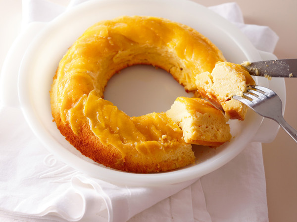 桃のチーズアップサイドダウンケーキ
