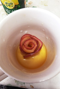 薔薇が咲く蜂蜜レモン湯