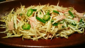 オクラともやしの中華風炒め物