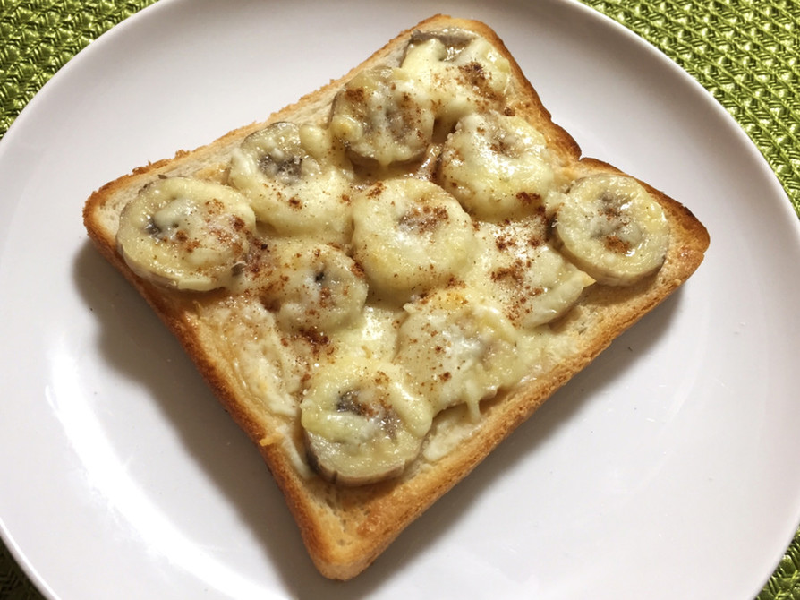 ピーナッツクリーム&バナナチーズトーストの画像