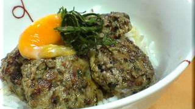 アレンジメニュー 鶏つくね丼 温玉のせ レシピ 作り方 By プラチナローズ クックパッド 簡単おいしいみんなのレシピが374万品