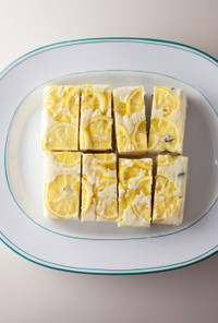 レモンとホワイトチョコのアップサイドダウンケーキ