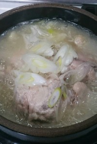 手羽先で簡単 薬膳鍋 サムゲタン　参鶏湯