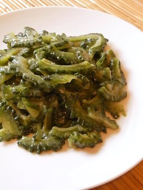 野菜ソムリエの作る★ゴーヤのゴマ風味炒め