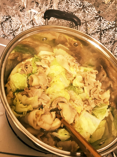白菜と豚肉のミルフィーユ鍋の写真