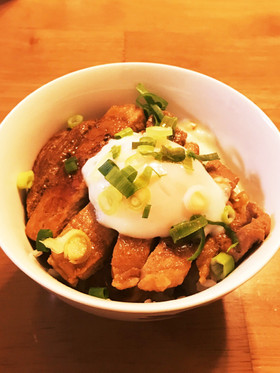 簡単晩ごはん 柔らかトンテキ丼