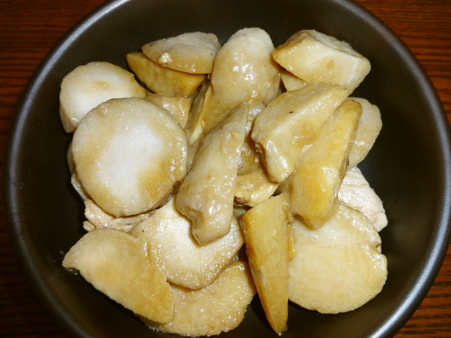 里芋と鶏肉の甘辛煮の画像