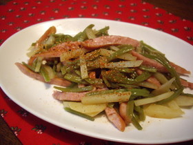 さつまいもの茎のチンジャオふう