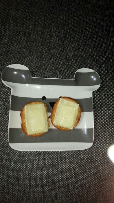 ブランパンのチーズシュガートーストの写真