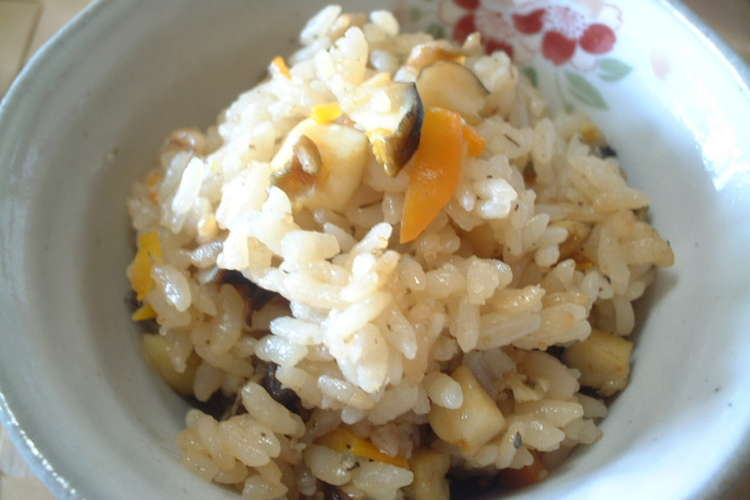 磯の香りあふれるサザエご飯 レシピ 作り方 By うまうまスマイル クックパッド 簡単おいしいみんなのレシピが361万品