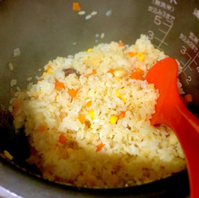 炊飯器で!炊くだけ簡単♪カレーピラフ♪