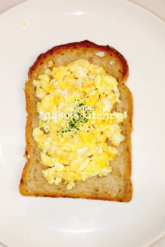 美味しい朝食♪マヨ茹でたまごトーストの画像