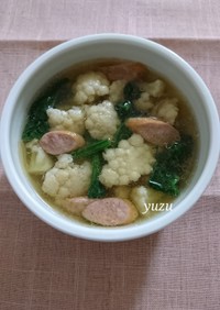 カリフラワー＆ほうれん草の簡単中華スープ